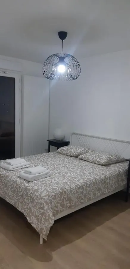 La Terrasse - Big Apartment & Terrace 80M2 - Metro 17 Min From Paris Bagneux  0*, Bagneux (Hauts-de-Seine) France