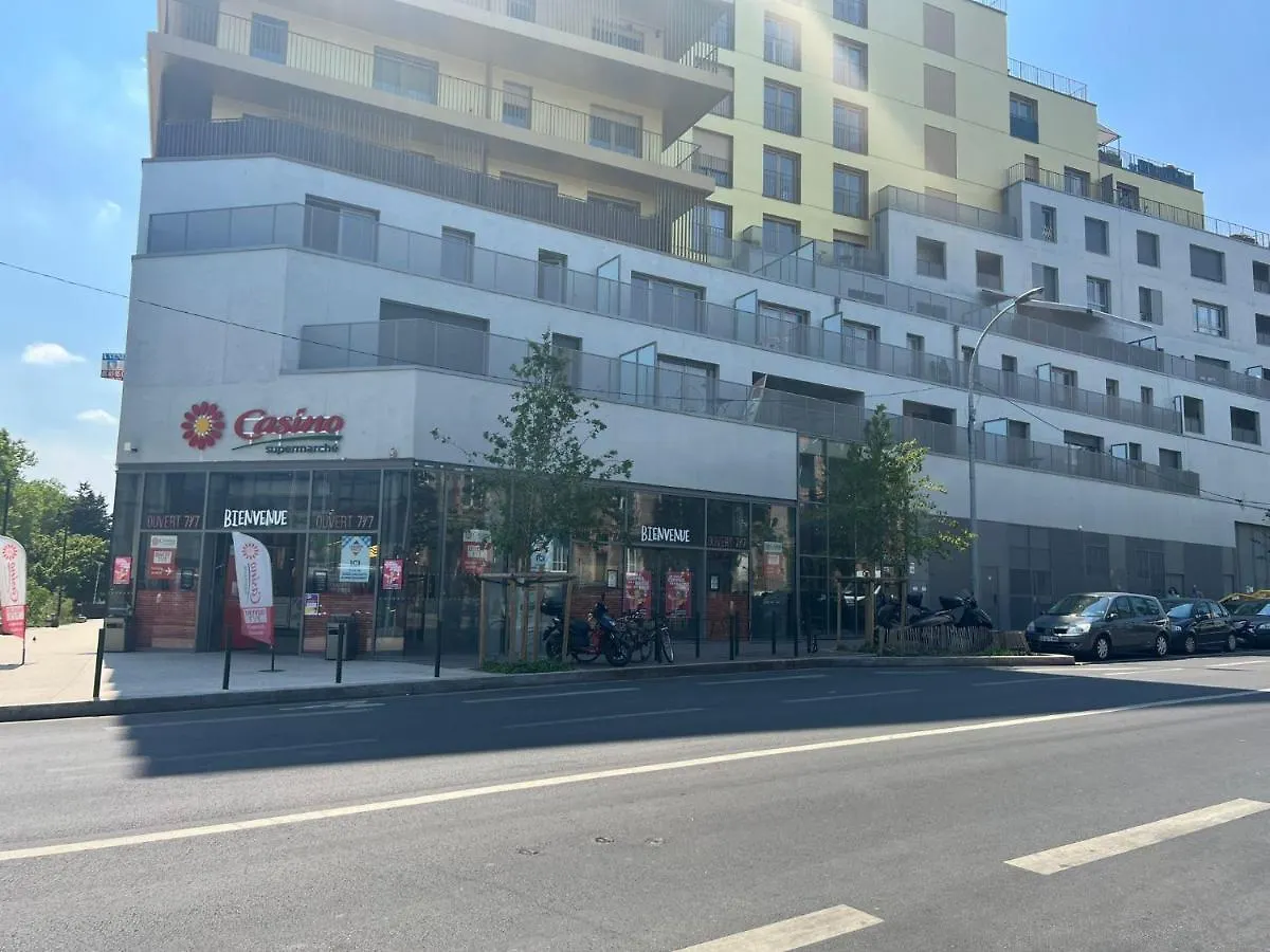 La Terrasse - Big Apartment & Terrace 80M2 - Metro 17 Min From Paris Bagneux  France